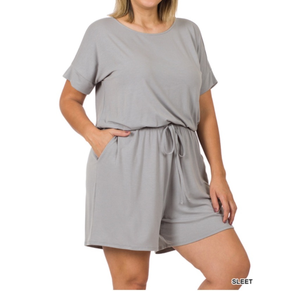 PLUS ROMPER WITH ELASTIC WAIST & BACK
